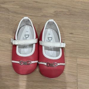 D&G Junior pink baby shoes